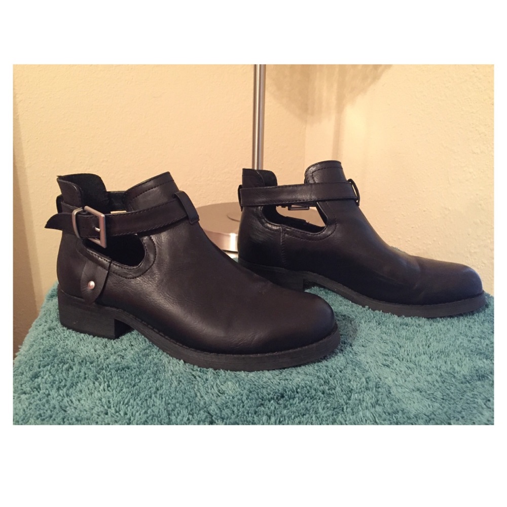 Flat Booties